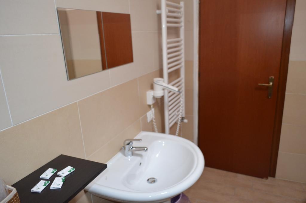 B&B Il Vicoletto L'Aquila Ngoại thất bức ảnh